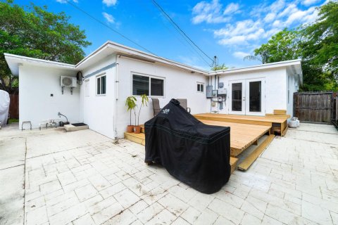 Casa en venta en Dania Beach, Florida, 3 dormitorios, 156.08 m2 № 2087486 - foto 27