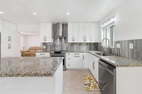 Casa en venta en Dania Beach, Florida, 3 dormitorios, 156.08 m2 № 2087486 - foto 6