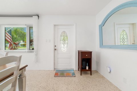 Casa en venta en Dania Beach, Florida, 3 dormitorios, 156.08 m2 № 2087486 - foto 2
