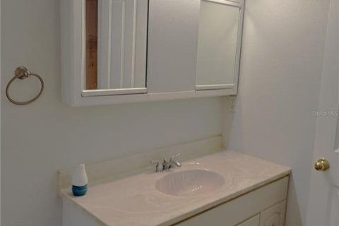 House in Bradenton, Florida 2 bedrooms, 104.05 sq.m. № 1759443 - photo 14