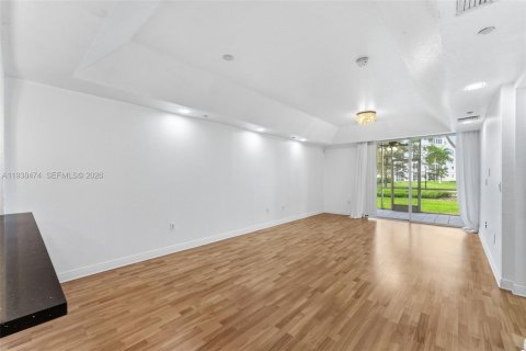 Copropriété à vendre à Doral, Floride: 3 chambres, 158.86 m2 № 1996119 - photo 20
