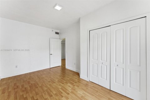 Copropriété à vendre à Doral, Floride: 3 chambres, 158.86 m2 № 1996119 - photo 10