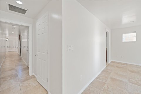 Touwnhouse à vendre à Fort Lauderdale, Floride: 4 chambres, 281.87 m2 № 2043477 - photo 25