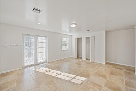 Touwnhouse à vendre à Fort Lauderdale, Floride: 4 chambres, 281.87 m2 № 2043477 - photo 22
