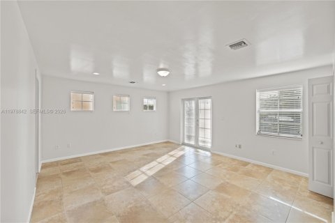 Touwnhouse à vendre à Fort Lauderdale, Floride: 4 chambres, 281.87 m2 № 2043477 - photo 24