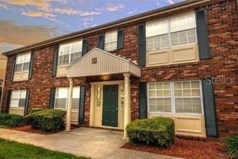 Condominio en venta en Lakeland, Florida, 2 dormitorios, 77.2 m2 № 1913490 - foto 1