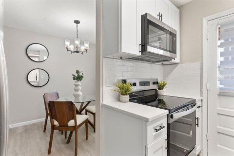 Condominio en venta en Lakeland, Florida, 2 dormitorios, 77.2 m2 № 1913490 - foto 9