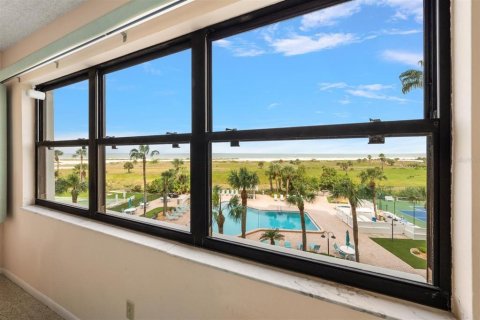 Copropriété à vendre à Clearwater, Floride: 2 chambres, 103.21 m2 № 2266693 - photo 8