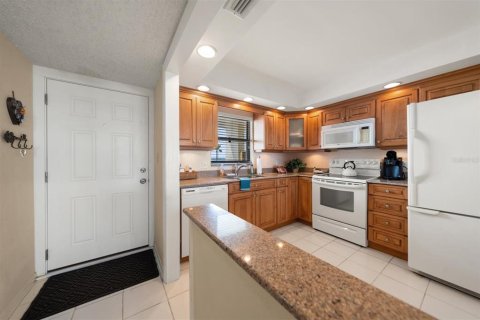 Copropriété à vendre à Clearwater, Floride: 2 chambres, 103.21 m2 № 2266693 - photo 3