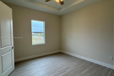 House in Lehigh Acres, Florida 4 bedrooms, 133.69 sq.m. № 1118367 - photo 17