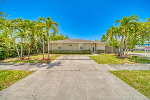 Casa en venta en Miami, Florida, 3 dormitorios, 113.34 m2 № 1799542 - foto 20