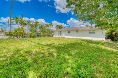 Casa en venta en Miami, Florida, 3 dormitorios, 113.34 m2 № 1799542 - foto 22