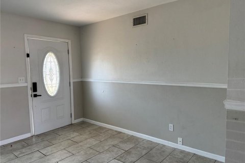 Casa en venta en Seminole, Florida, 3 dormitorios, 136.19 m2 № 2304597 - foto 2