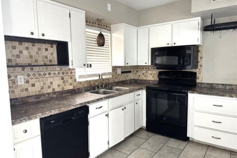 Casa en venta en Seminole, Florida, 3 dormitorios, 136.19 m2 № 2304597 - foto 3