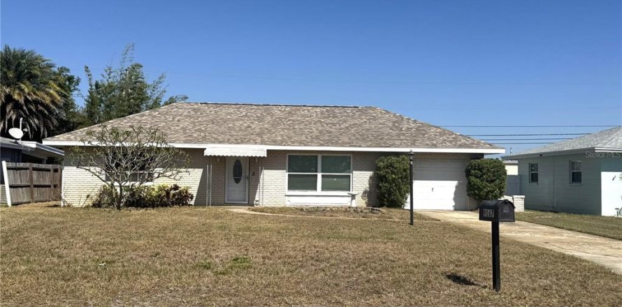 Casa en Seminole, Florida 3 dormitorios, 136.19 m2 № 2304597