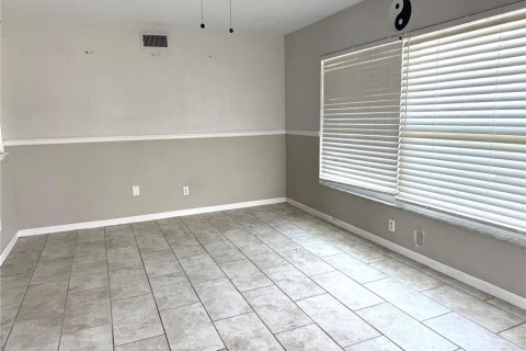 Casa en venta en Seminole, Florida, 3 dormitorios, 136.19 m2 № 2304597 - foto 5