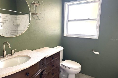 Casa en venta en Seminole, Florida, 3 dormitorios, 136.19 m2 № 2304597 - foto 11