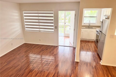 Copropriété à vendre à Hallandale Beach, Floride: 1 chambre, 65.03 m2 № 1944413 - photo 7