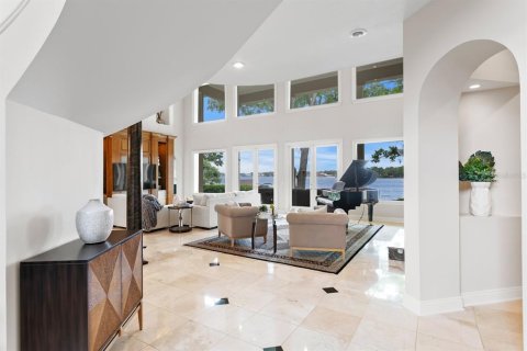 Villa ou maison à louer à Tampa, Floride: 4 chambres, 499.54 m2 № 1853347 - photo 14