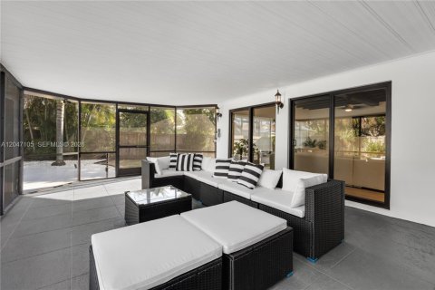Casa en venta en Pompano Beach, Florida, 4 dormitorios, 204.57 m2 № 2186923 - foto 15