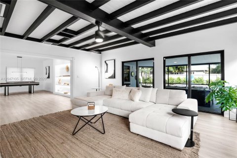 Casa en venta en Pompano Beach, Florida, 4 dormitorios, 204.57 m2 № 2186923 - foto 8