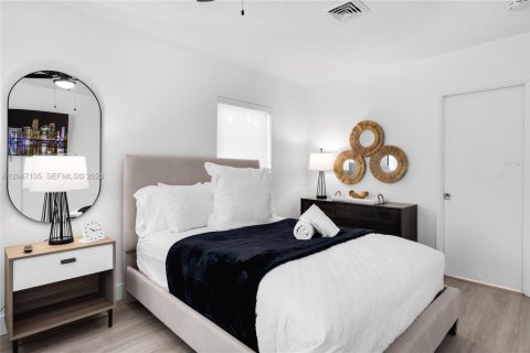 Casa en venta en Pompano Beach, Florida, 4 dormitorios, 204.57 m2 № 2186923 - foto 11
