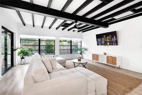 Casa en venta en Pompano Beach, Florida, 4 dormitorios, 204.57 m2 № 2186923 - foto 13