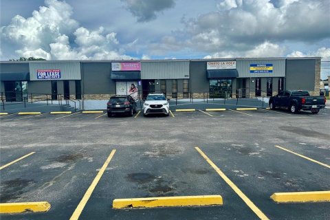 Commercial property in Orlando, Florida 1777.96 sq.m. № 225048 - photo 3