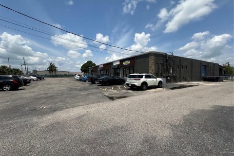 Commercial property in Orlando, Florida 1777.96 sq.m. № 225048 - photo 25