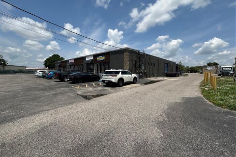Commercial property in Orlando, Florida 1777.96 sq.m. № 225048 - photo 26