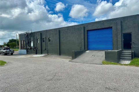 Commercial property in Orlando, Florida 1777.96 sq.m. № 225048 - photo 8