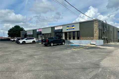 Commercial property in Orlando, Florida 1777.96 sq.m. № 225048 - photo 10