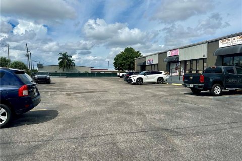 Commercial property in Orlando, Florida 1777.96 sq.m. № 225048 - photo 9