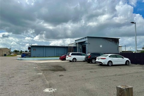 Commercial property in Orlando, Florida 1777.96 sq.m. № 225048 - photo 18