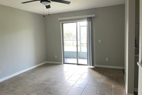 Condo in Orlando, Florida, 2 bedrooms  № 1904686 - photo 5