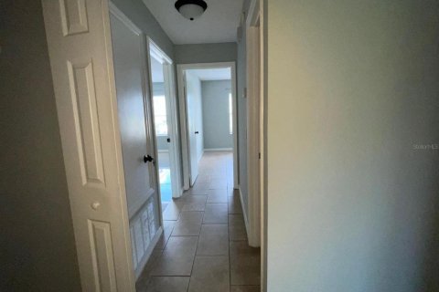 Condo in Orlando, Florida, 2 bedrooms  № 1904686 - photo 11