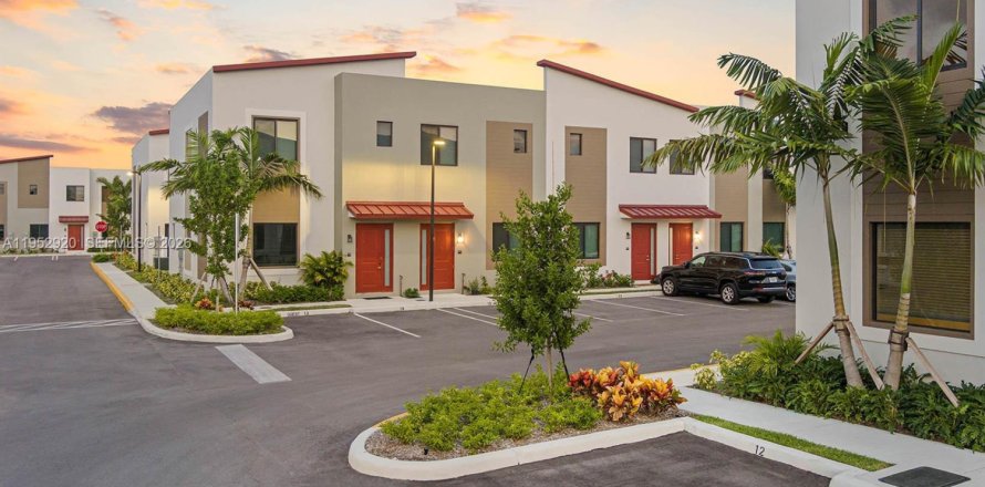 Touwnhouse à Oakland Park, Floride 3 chambres, 147.34 m2 № 2008624