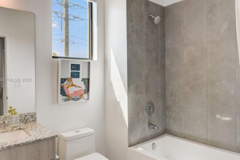 Touwnhouse à louer à Oakland Park, Floride: 3 chambres, 147.34 m2 № 2008624 - photo 13