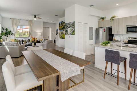 Touwnhouse à louer à Oakland Park, Floride: 3 chambres, 147.34 m2 № 2008624 - photo 7