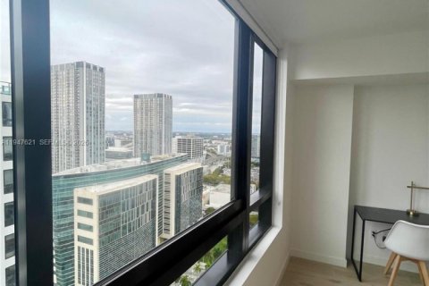 Снять в аренду кондоминиум в Майами, Флорида 1 спальня, 60.39м2, № 2003719 - фото 4