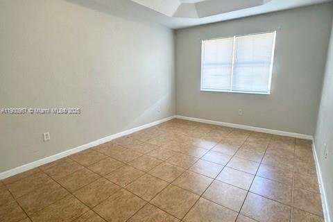 Купить таунхаус в Майами, Флорида 3 спальни, 145.3м2, № 1952209 - фото 18