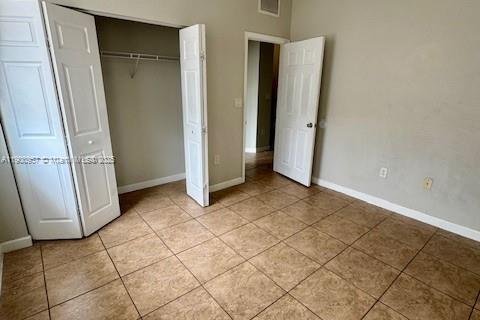 Купить таунхаус в Майами, Флорида 3 спальни, 145.3м2, № 1952209 - фото 15