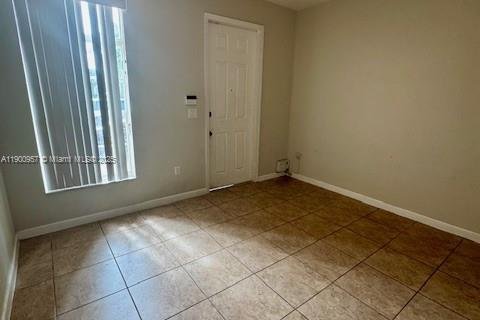 Купить таунхаус в Майами, Флорида 3 спальни, 145.3м2, № 1952209 - фото 3