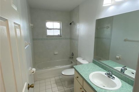House in Summerfield, Florida 3 bedrooms, 130.99 sq.m. № 2116815 - photo 8