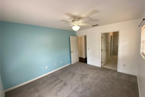 House in Summerfield, Florida 3 bedrooms, 130.99 sq.m. № 2116815 - photo 10