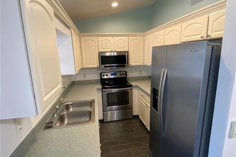 House in Summerfield, Florida 3 bedrooms, 130.99 sq.m. № 2116815 - photo 6