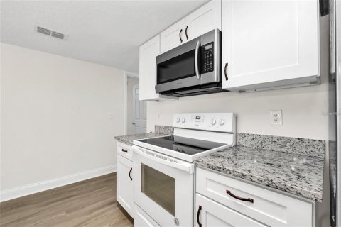 Condominio en alquiler en Kissimmee, Florida, 3 dormitorios, 123.19 m2 № 1815581 - foto 14