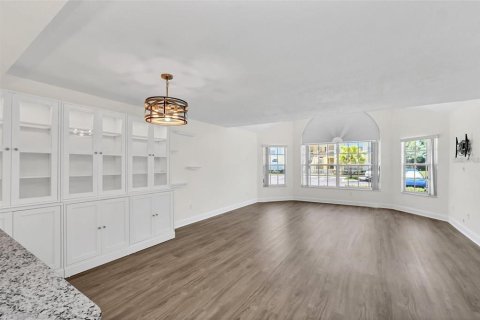 Condominio en alquiler en Kissimmee, Florida, 3 dormitorios, 123.19 m2 № 1815581 - foto 4
