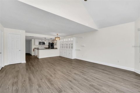 Condominio en alquiler en Kissimmee, Florida, 3 dormitorios, 123.19 m2 № 1815581 - foto 6