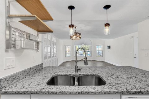 Condominio en alquiler en Kissimmee, Florida, 3 dormitorios, 123.19 m2 № 1815581 - foto 12